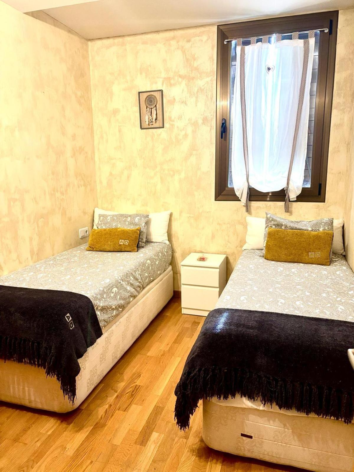 Apartamento L Auet Pla de l'Ermita Ngoại thất bức ảnh