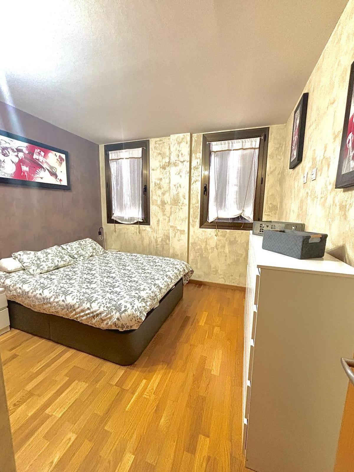 Apartamento L Auet Pla de l'Ermita Ngoại thất bức ảnh